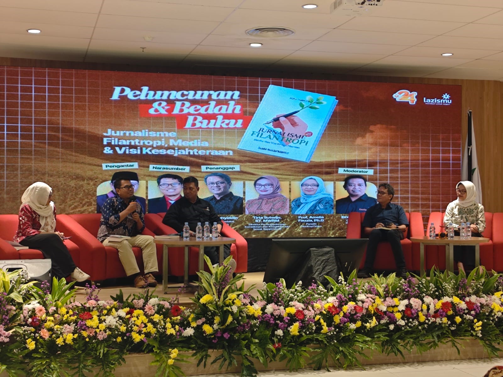 Luncurkan Buku Jurnalisme Filantropi, Roni Tabroni: Praktisnya, Bisa Dibilang Jurnalisme Berdampak Lho!