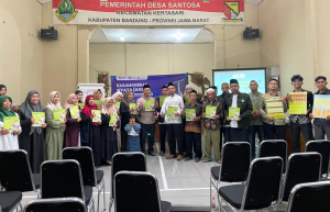 Dari Desa Santosa, KKN UM Bandung Menyalakan Semangat Belajar Al-Qur’an
