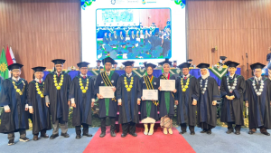 UM Bandung Wisuda 684 Sarjana, Rektor Dorong Lulusan Berkarya dan Berdaya Saing